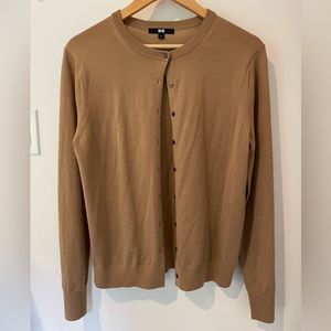Uniqlo light brown cardigan size medium
